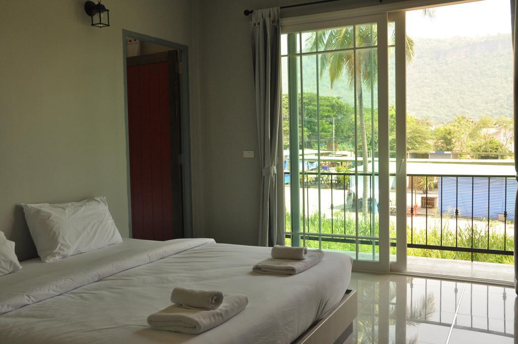 Отель Khaoyai Terrazzo Му-Си Номер фото